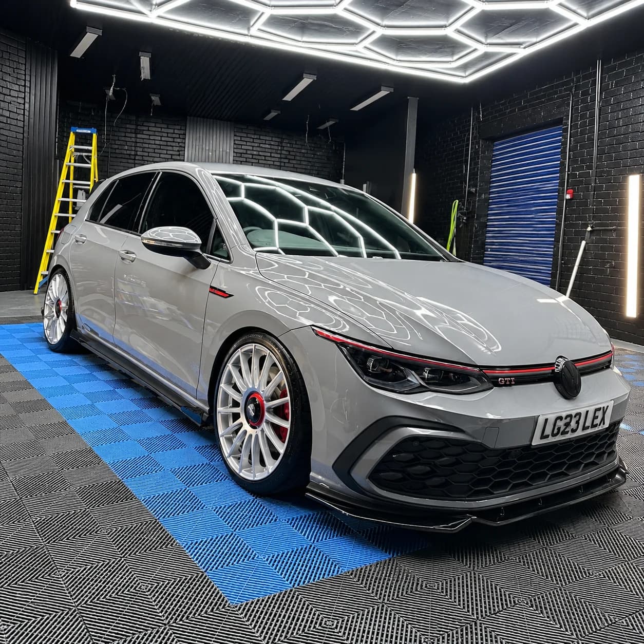 Volkswagen Golf GTI — studio finish