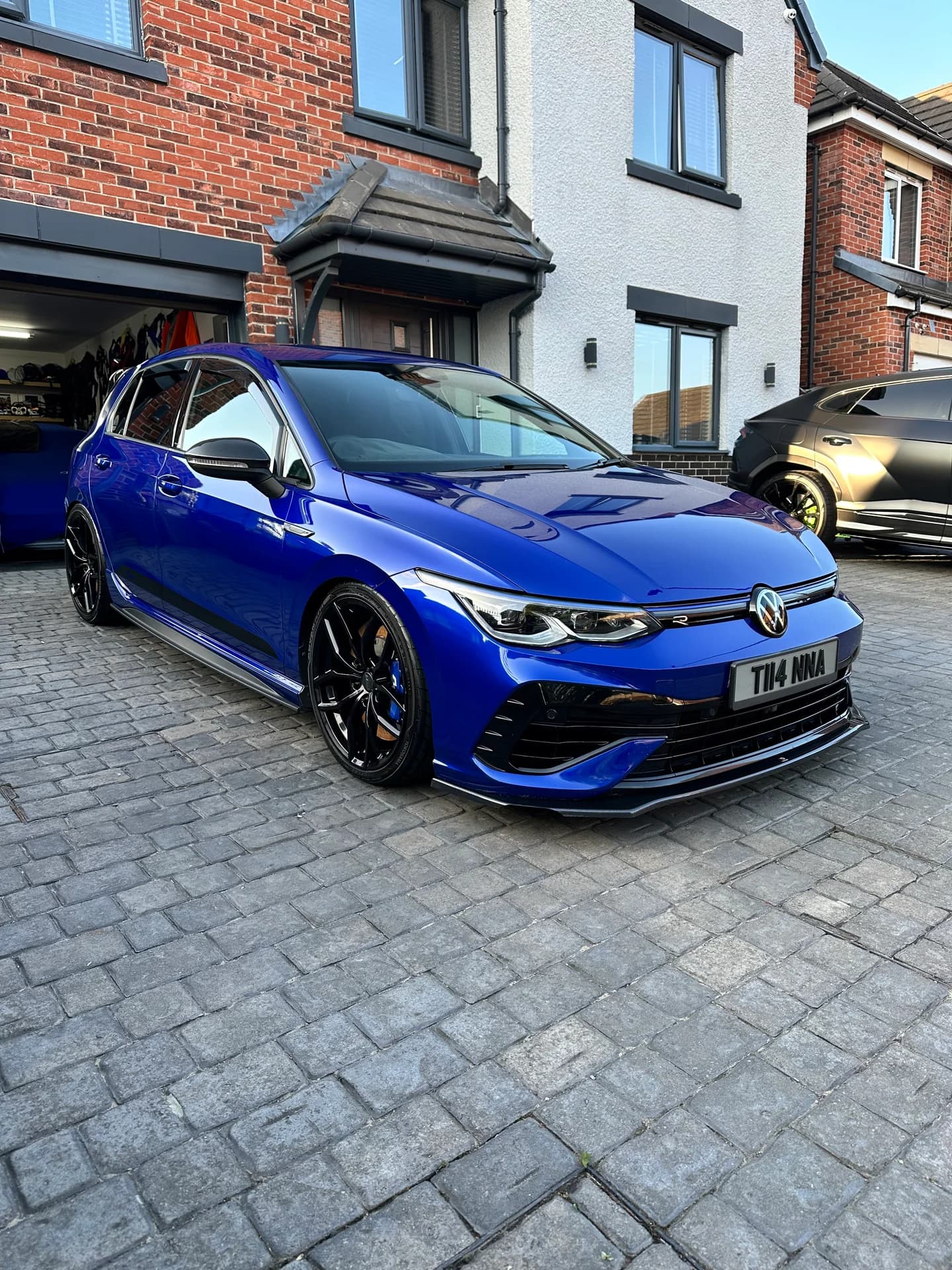 Volkswagen Golf — exterior detail